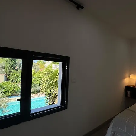 Soleil, Land And Sea Villa *